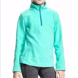 Girl’s fleece pullover